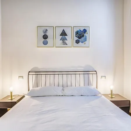 Ferrari דירה מילאנו